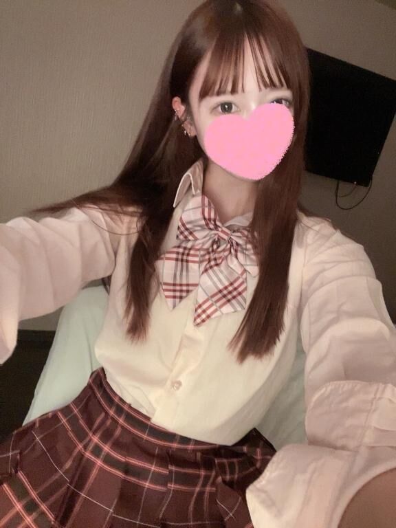 出勤してますあずさです！！