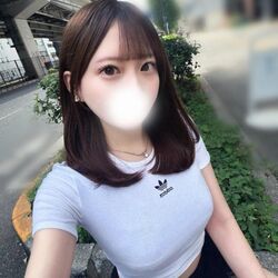 かわいいお洋服似合ってるかな♪