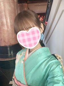 七海ねおん